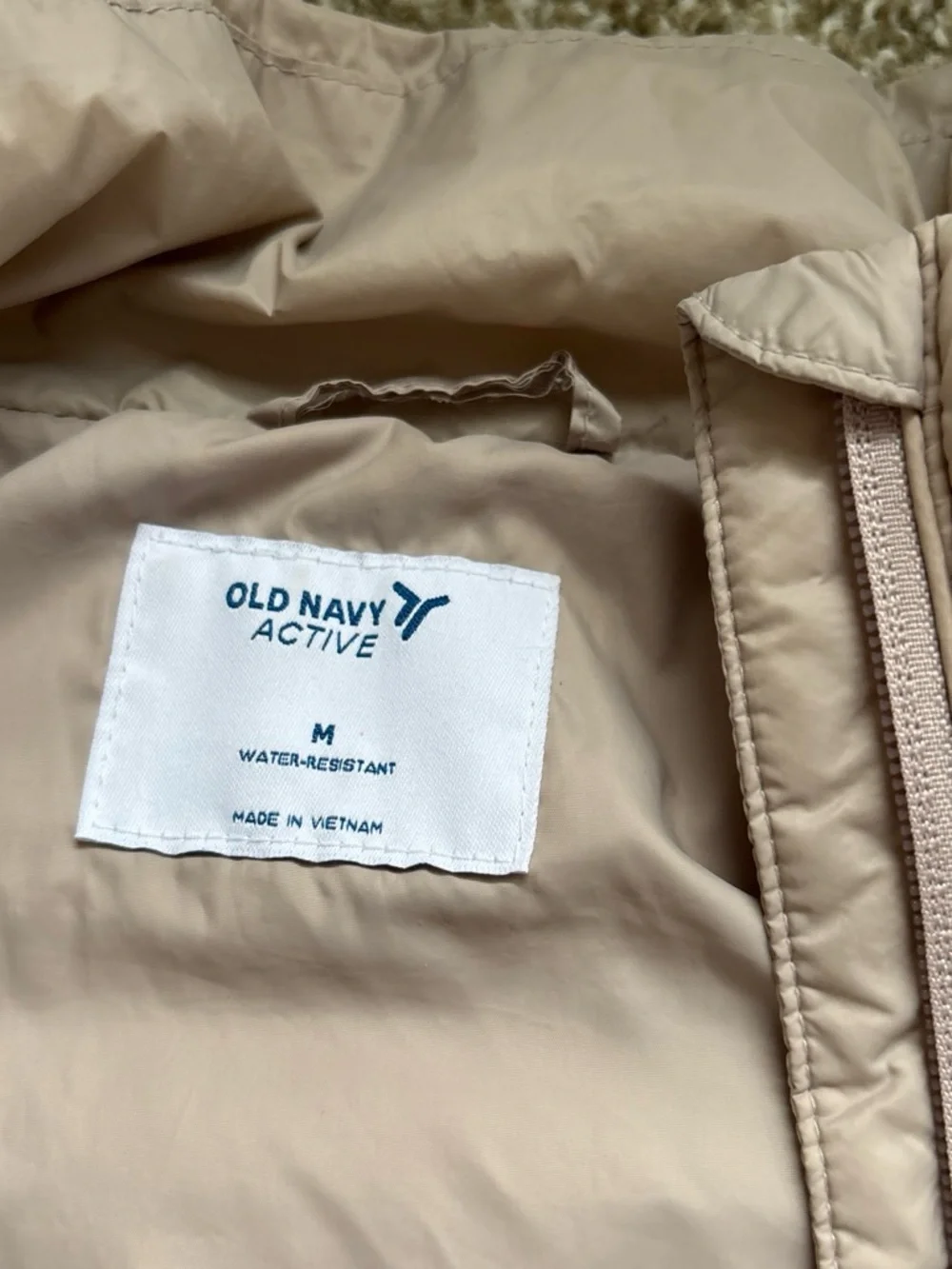Old Navy active Light pink Quilted Puffer Vest - Women